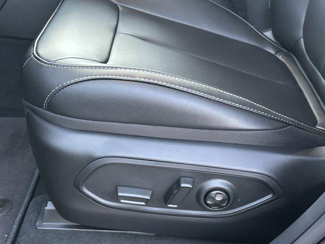 new 2025 Jeep Grand Cherokee car, priced at $44,980