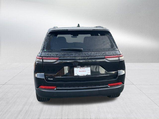 new 2025 Jeep Grand Cherokee car, priced at $44,980