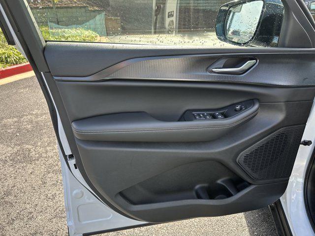 new 2025 Jeep Grand Cherokee car, priced at $36,135