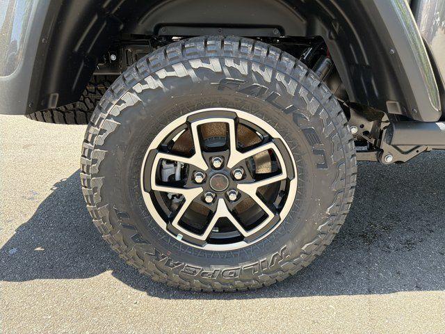 new 2026 Jeep Gladiator car, priced at $57,380