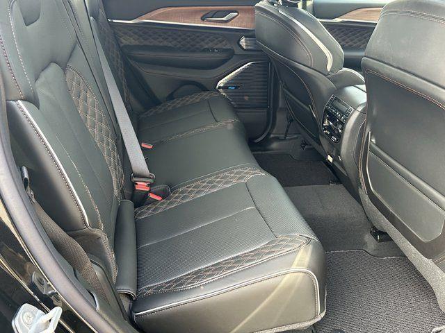 new 2025 Jeep Grand Cherokee car, priced at $59,060