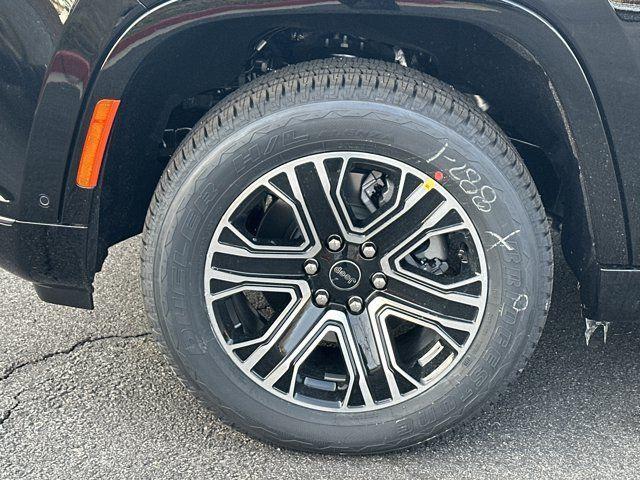 new 2026 Jeep Grand Wagoneer car, priced at $66,025