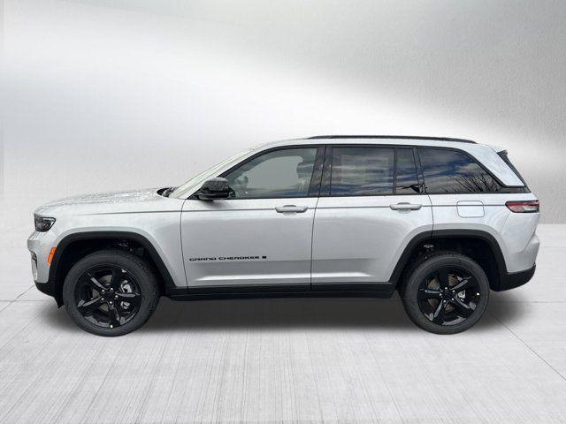 new 2025 Jeep Grand Cherokee car, priced at $36,975