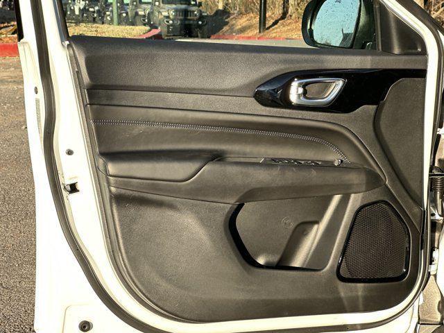 new 2026 Jeep Compass car, priced at $30,380