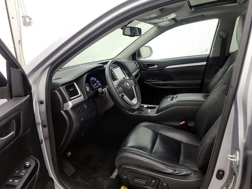 used 2016 Toyota Highlander car, priced at $23,998