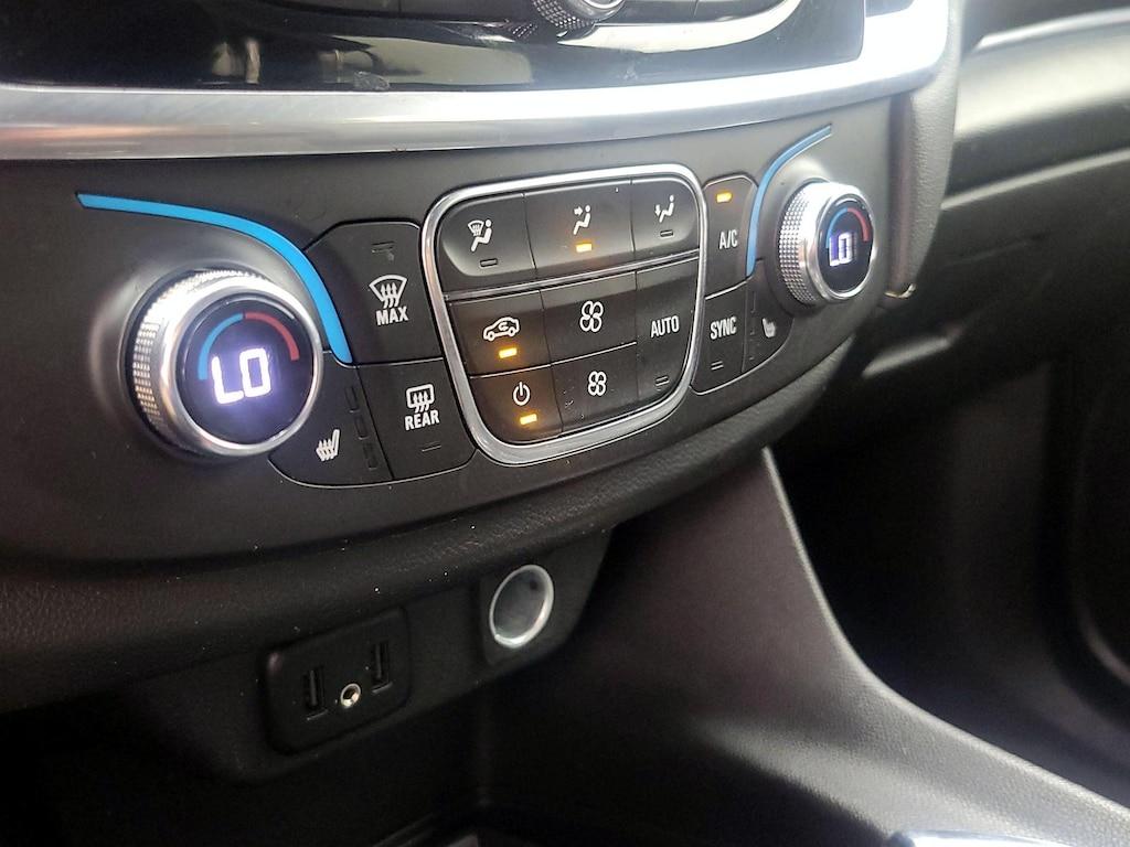 used 2022 Chevrolet Traverse car, priced at $28,998