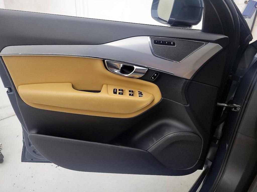 used 2018 Volvo XC90 car, priced at $21,998
