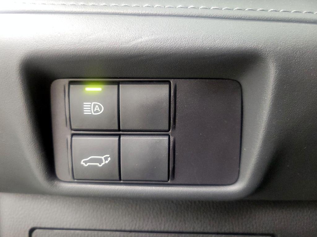 used 2022 Toyota Highlander car, priced at $38,998