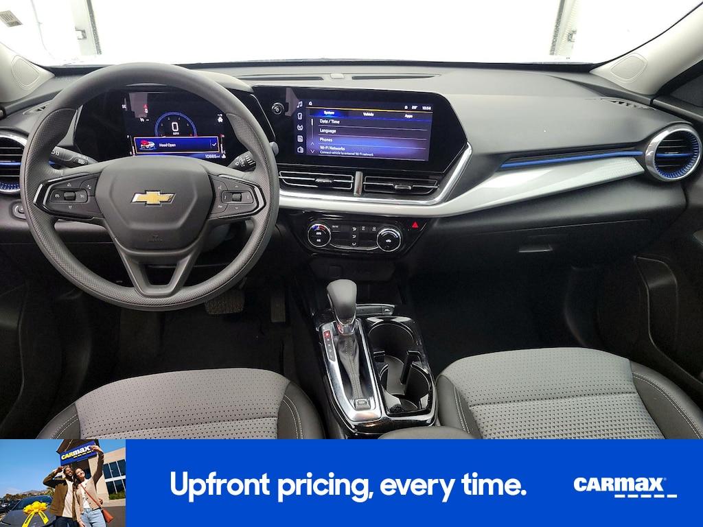 used 2025 Chevrolet Trax car, priced at $22,998