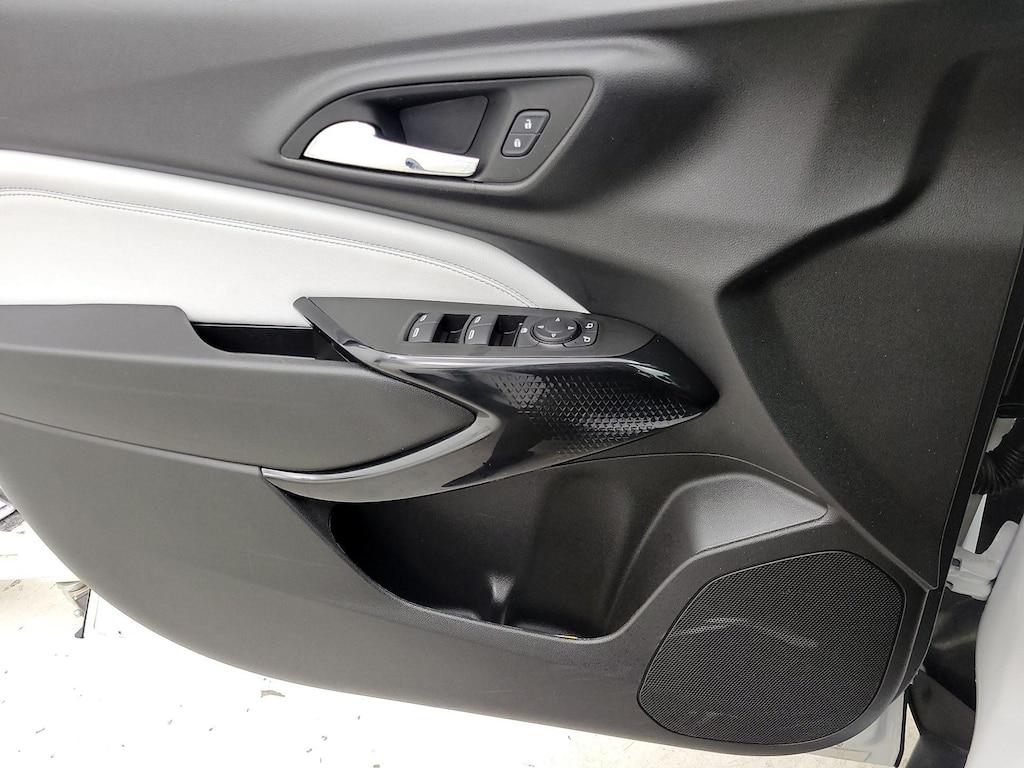 used 2025 Chevrolet Trax car, priced at $22,998