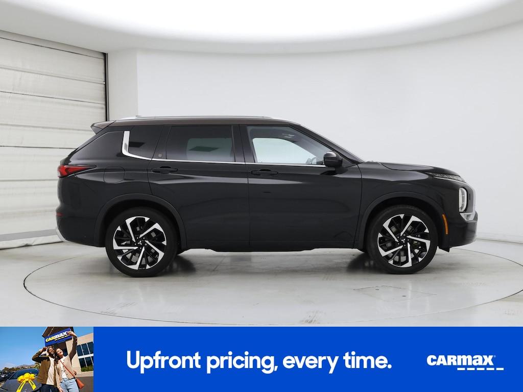 used 2023 Mitsubishi Outlander car, priced at $28,998