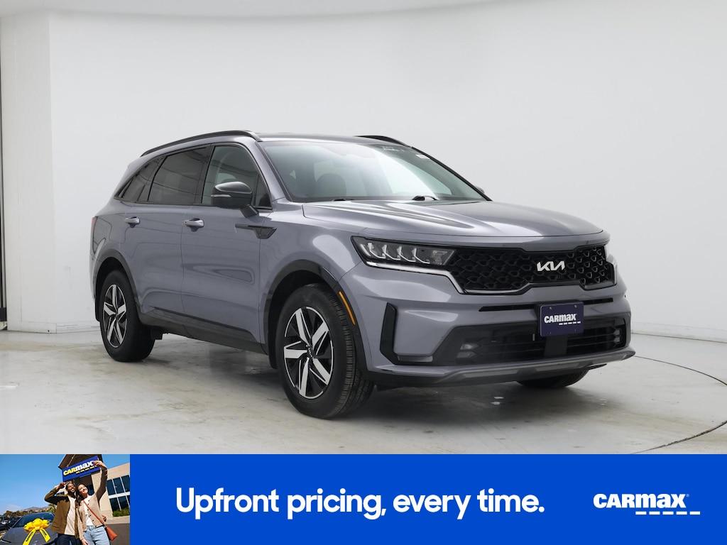 used 2022 Kia Sorento car, priced at $27,998
