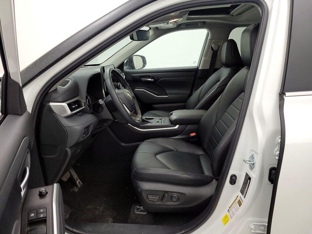 used 2023 Toyota Highlander car, priced at $38,998