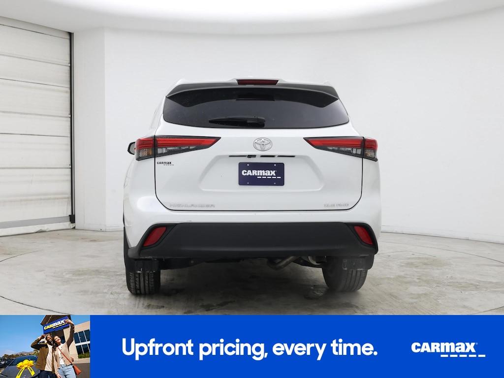 used 2023 Toyota Highlander car, priced at $38,998