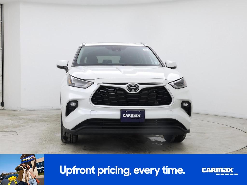 used 2023 Toyota Highlander car, priced at $38,998