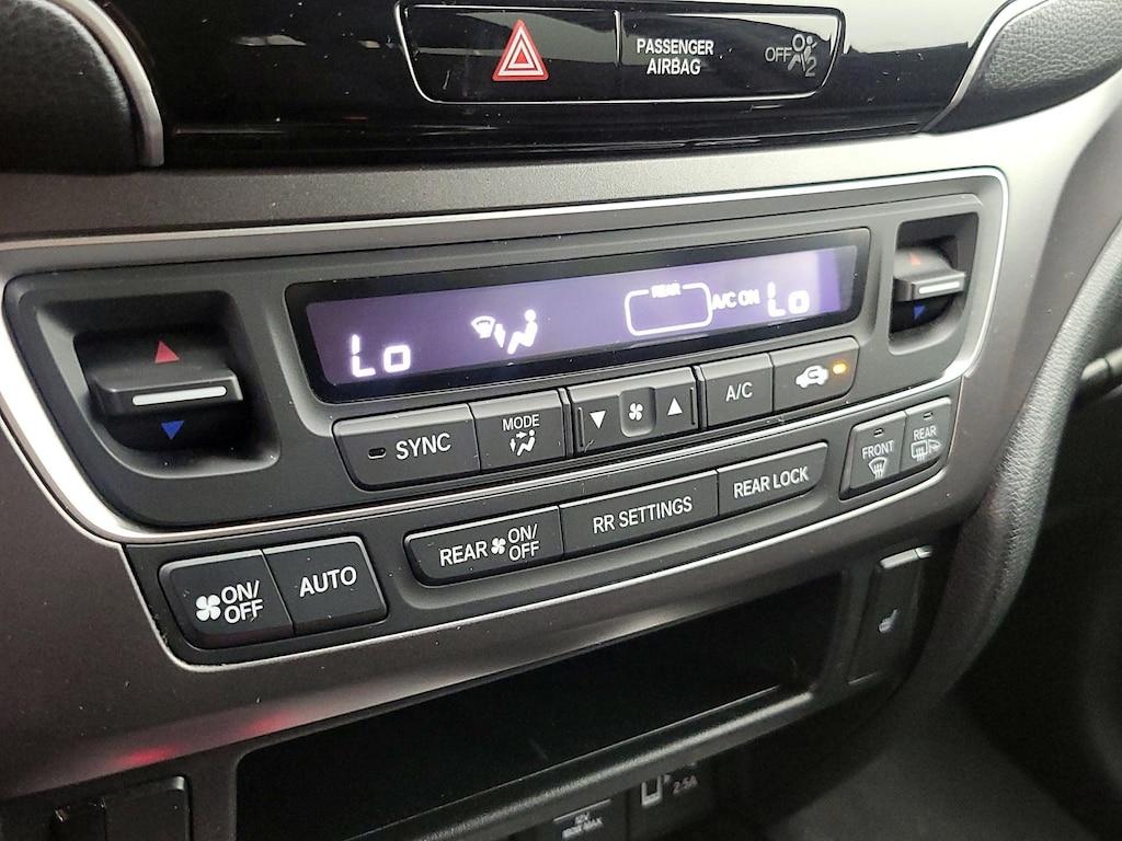 used 2022 Honda Pilot car, priced at $29,998