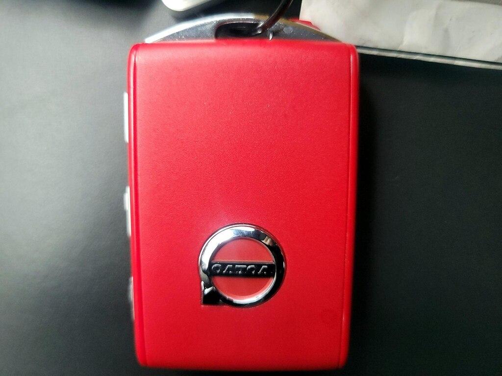 used 2020 Volvo XC40 car, priced at $26,998