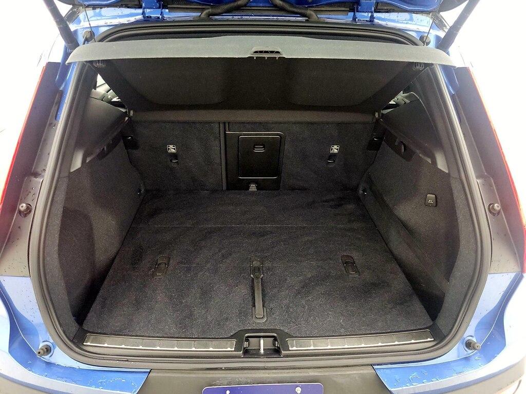 used 2020 Volvo XC40 car, priced at $26,998