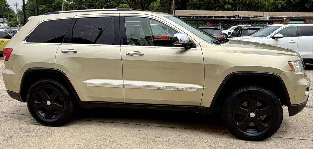 used 2011 Jeep Grand Cherokee car, priced at $14,998
