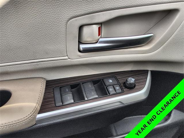 used 2024 Toyota Sienna car, priced at $79,997