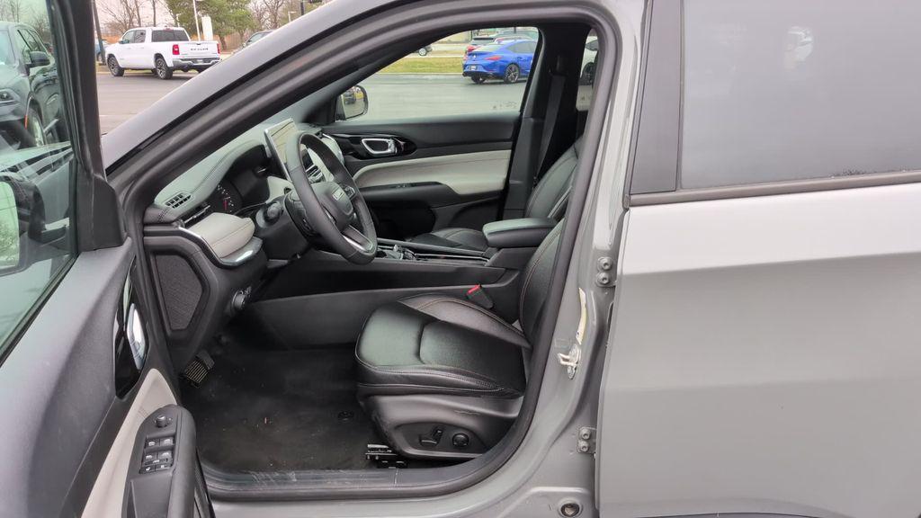 used 2024 Jeep Compass car, priced at $26,389