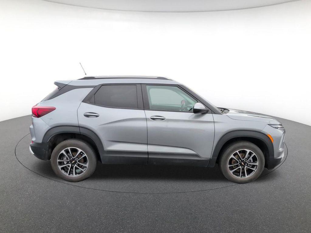 used 2025 Chevrolet TrailBlazer car, priced at $23,289