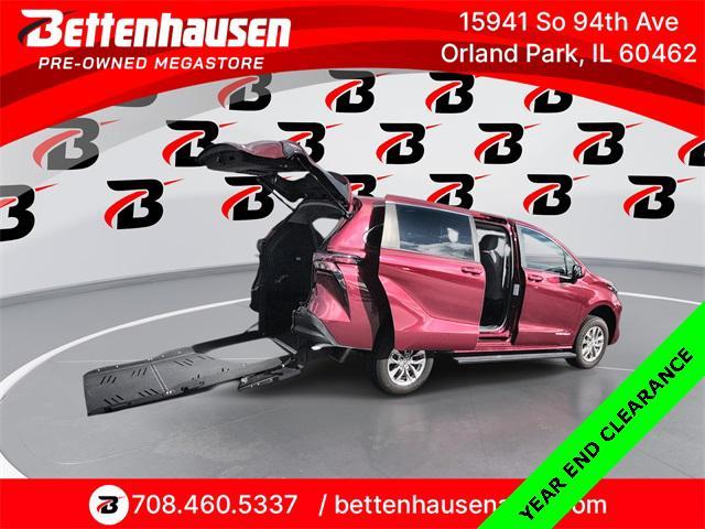 used 2024 Toyota Sienna car, priced at $69,900