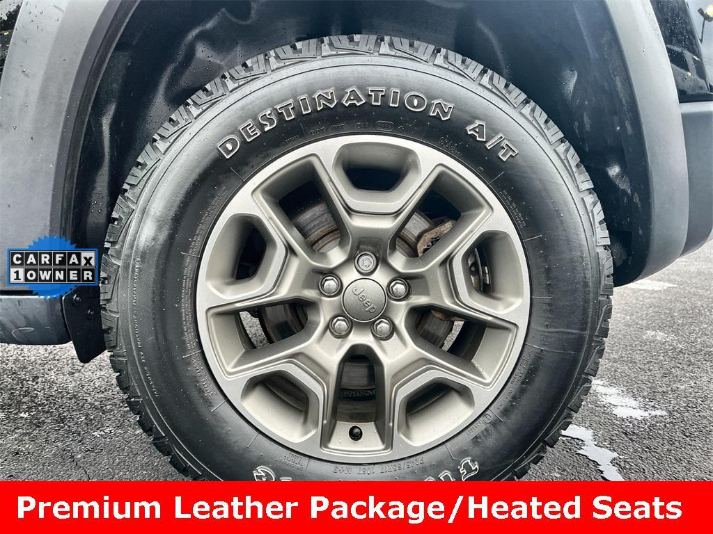 used 2022 Jeep Cherokee car, priced at $17,900