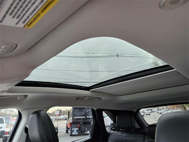 used 2022 Ford Escape car, priced at $25,996