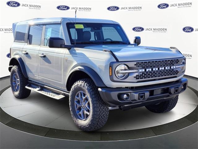 new 2025 Ford Bronco car, priced at $57,414