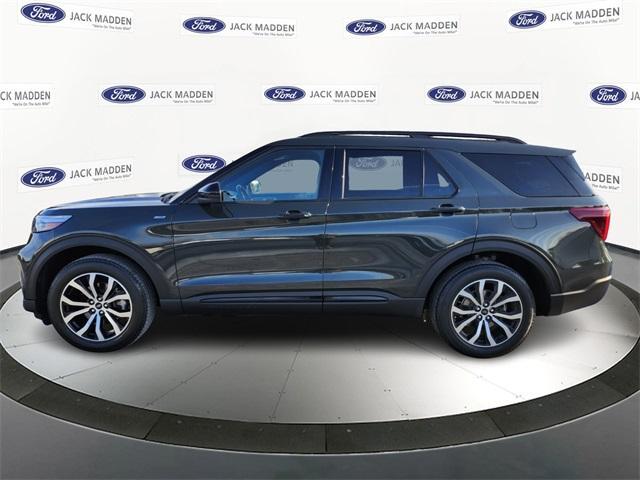 used 2022 Ford Explorer car, priced at $33,996