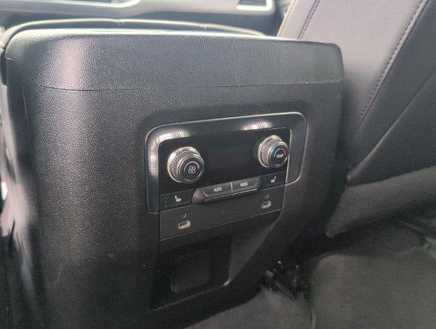 used 2022 GMC Yukon car, priced at $52,262