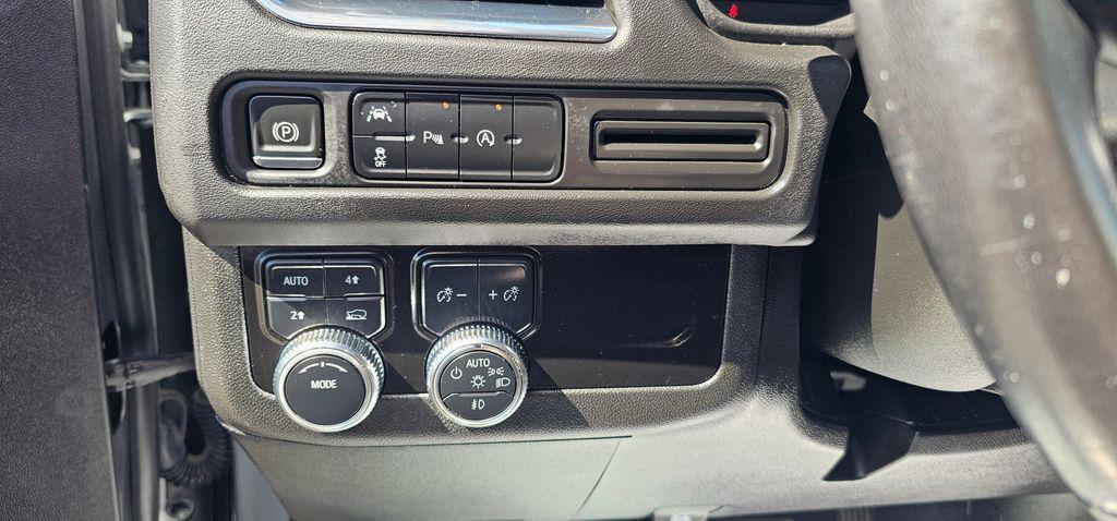 used 2023 GMC Yukon car, priced at $47,885