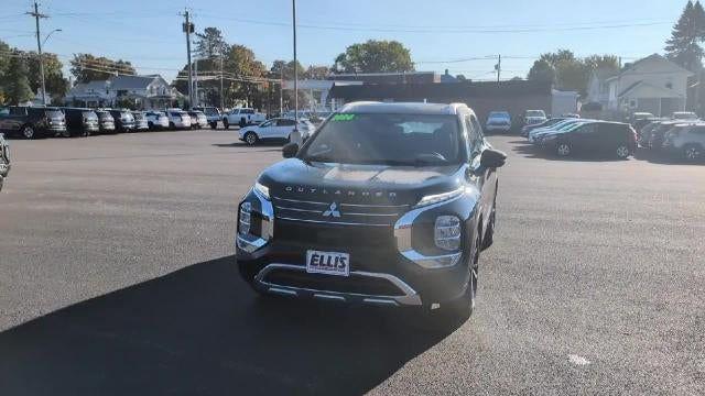 used 2024 Mitsubishi Outlander car, priced at $31,323