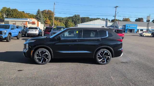 used 2024 Mitsubishi Outlander car, priced at $31,323