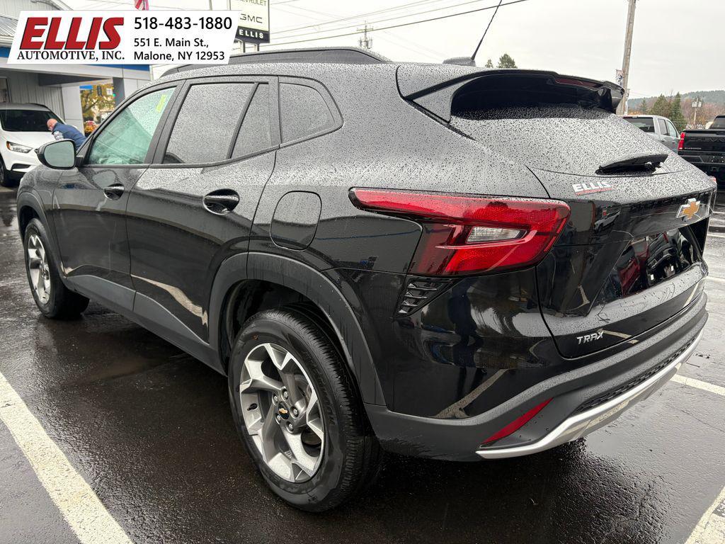 used 2024 Chevrolet Trax car, priced at $21,789