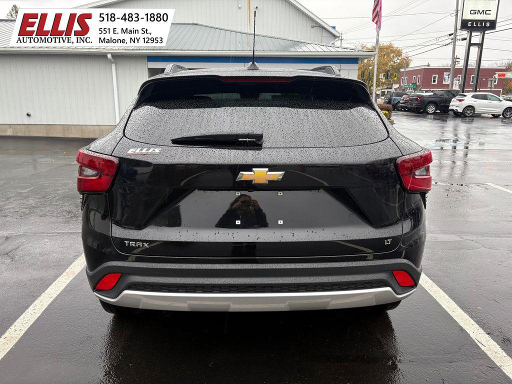 used 2024 Chevrolet Trax car, priced at $21,789