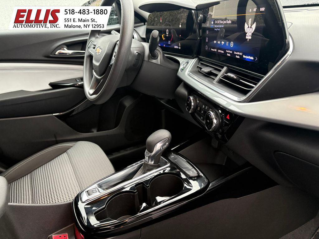 used 2024 Chevrolet Trax car, priced at $21,789