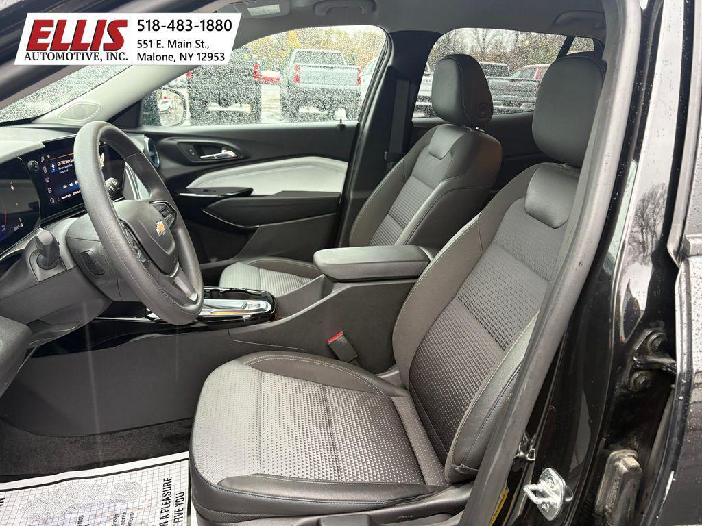 used 2024 Chevrolet Trax car, priced at $21,789