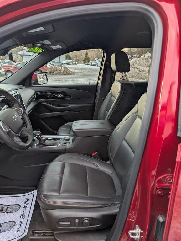 used 2023 Chevrolet Traverse car, priced at $33,111