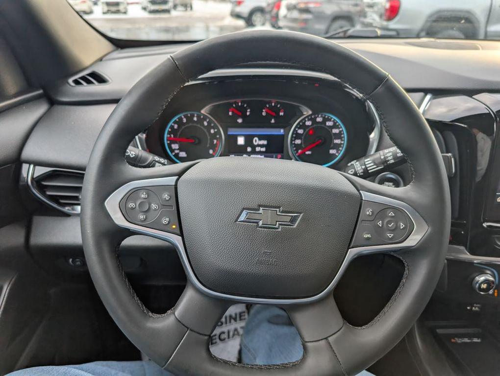 used 2023 Chevrolet Traverse car, priced at $33,111