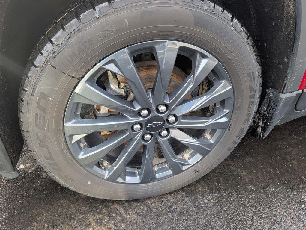 used 2023 Chevrolet Traverse car, priced at $33,111