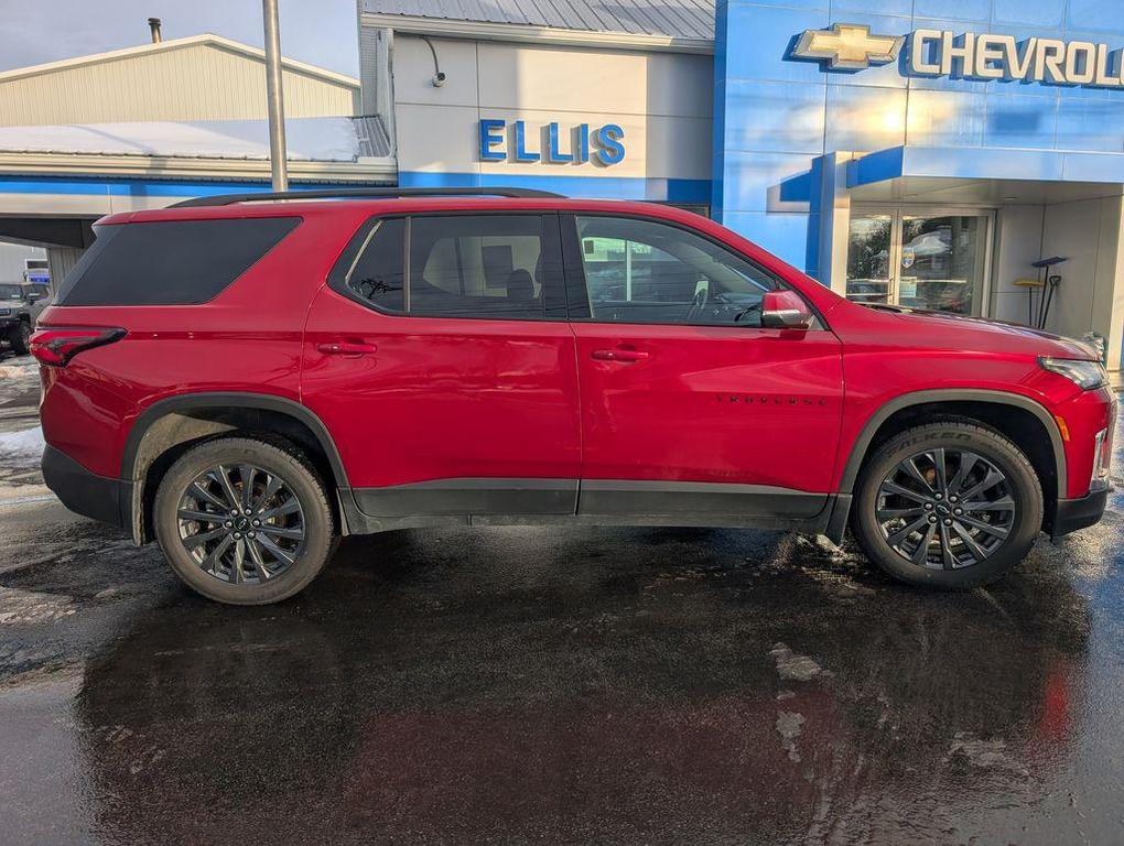 used 2023 Chevrolet Traverse car, priced at $33,111