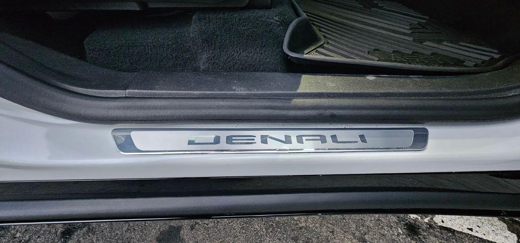 used 2024 GMC Acadia car, priced at $50,984