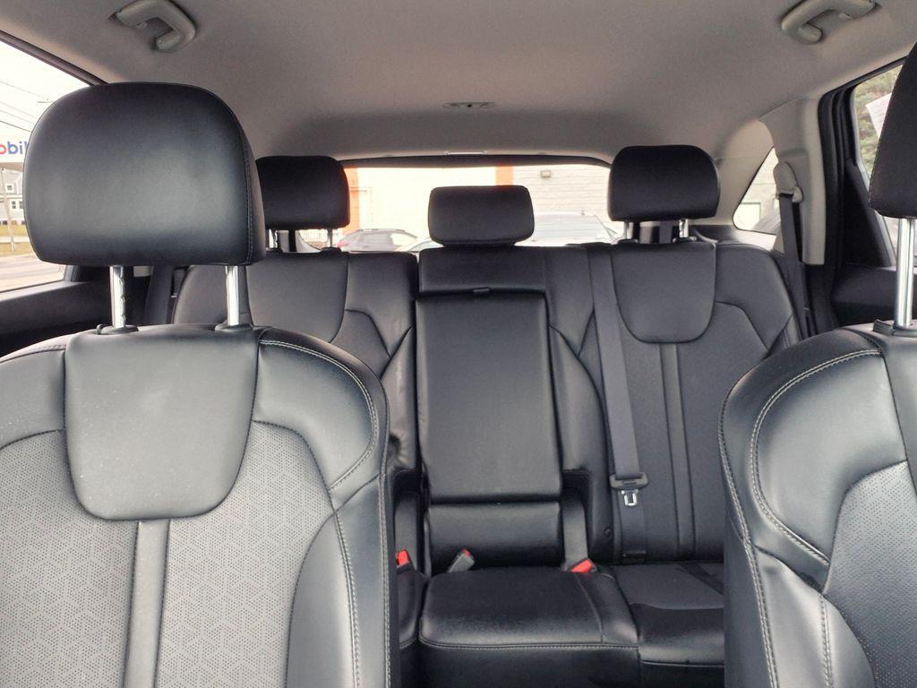 used 2021 Kia Sorento car, priced at $22,747