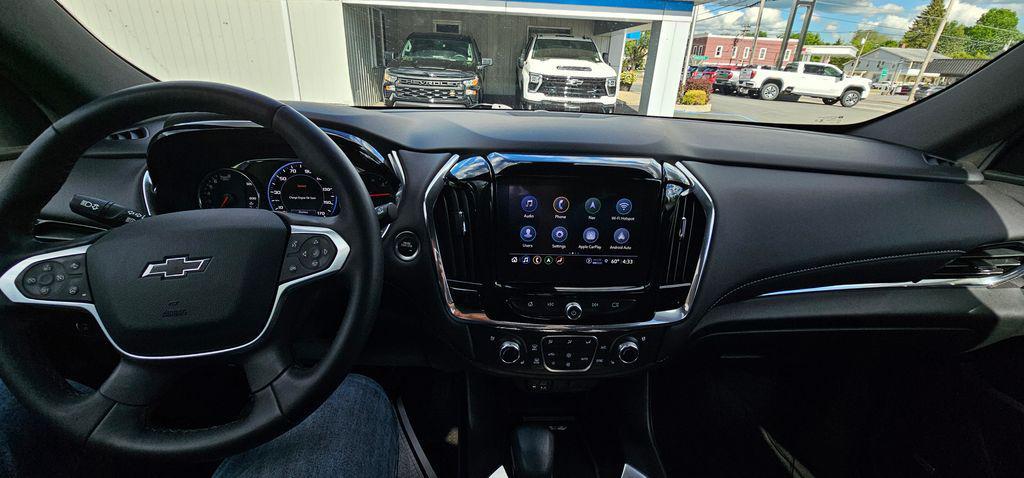 used 2023 Chevrolet Traverse car, priced at $38,647
