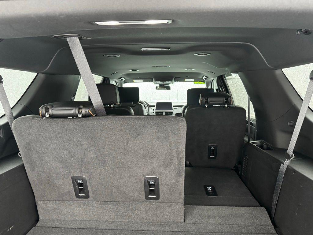 used 2024 GMC Yukon XL car, priced at $64,368