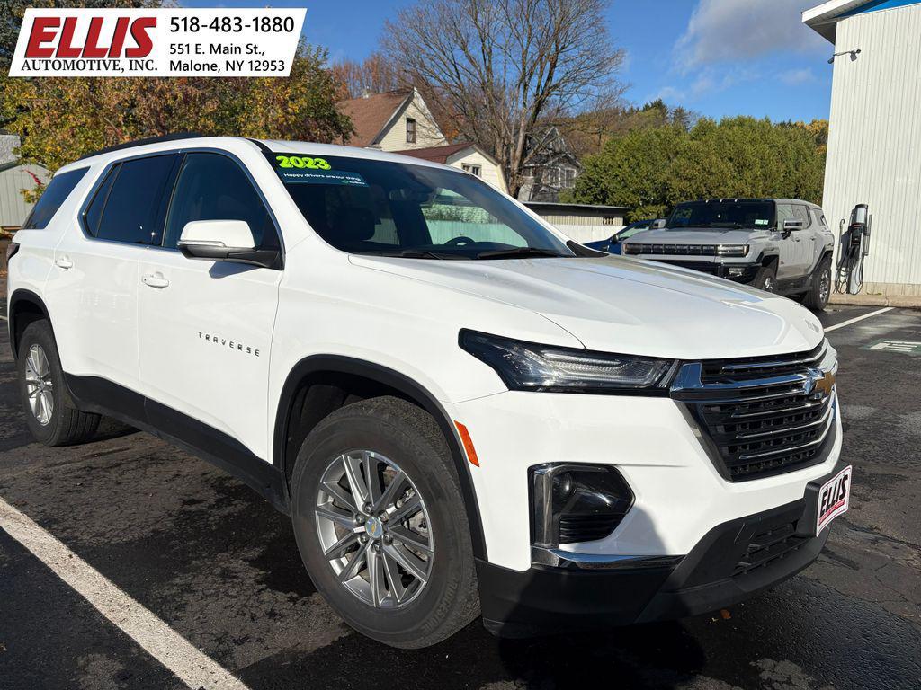 used 2023 Chevrolet Traverse car, priced at $32,934