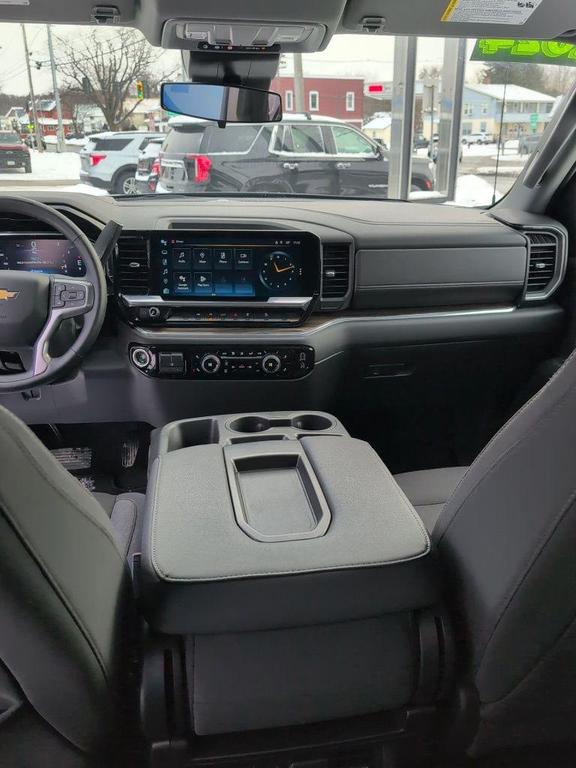 used 2024 Chevrolet Silverado 1500 car, priced at $43,387
