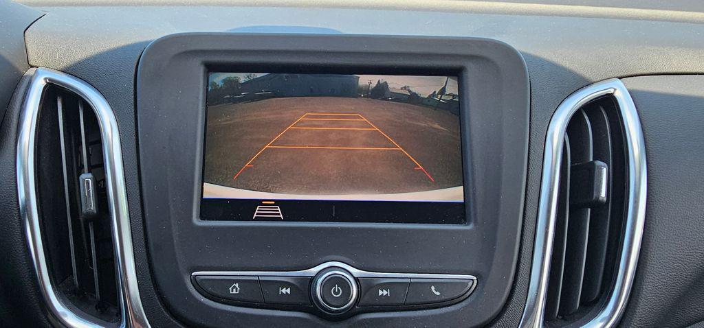 used 2021 Chevrolet Equinox car, priced at $20,900